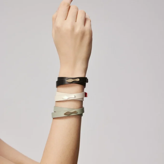 Bettina – Pulsera – Piel de becerro lisa – Suzuran