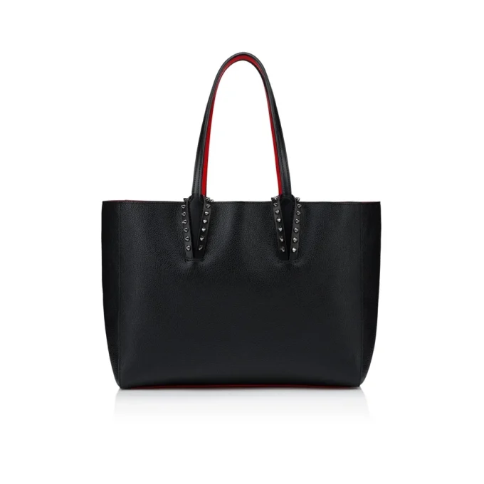Cabata Small – Bolso Tote – Piel de becerro y tachuelas – Negro Cabata Small – Bolso Tote – Piel de becerro y tachuelas – Negro