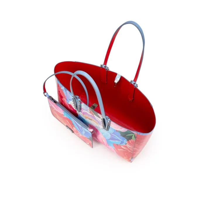 Cabata Small – Bolsos Tote – Piel de becerro charol estampada con peonías – Multicolor Cabata Small – Bolsos Tote – Piel de becerro charol estampada con peonías – Multicolor