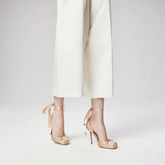 Cassia con cordones – Zapatos de tacón de 100 mm con tiras – Satén crepé – Nude 1 – Mujer Cassia con cordones – Zapatos de tacón de 100 mm con tiras – Satén crepé – Nude 1 – Mujer