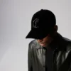 Mooncrest Stones – Gorra de béisbol – Terciopelo y strass – Negro Mooncrest Stones – Gorra de béisbol – Terciopelo y strass – Negro