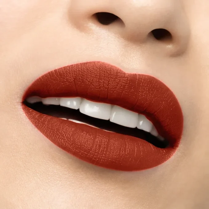 Rouge Louboutin Velvet Matte – Barra de Labios mate – Burning Babe 415M Rouge Louboutin Velvet Matte – Barra de Labios mate – Burning Babe 415M