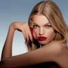 Rouge Stiletto Vinyl Gloss Copper Fever 352V Copper Fever – Christian Louboutin Belleza Estados Unidos