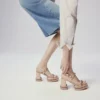 Superaclou – Sandalias de tiras de 85 mm – Piel napa nacarada – Leche – Mujer